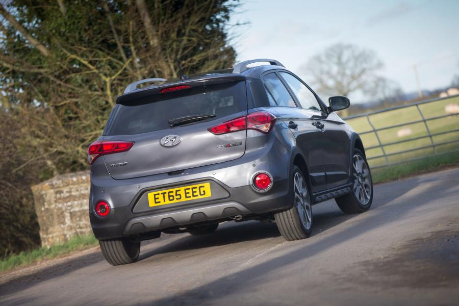  Hyundai i20 Active 2016 года  (UK) (фото 15 из 20)